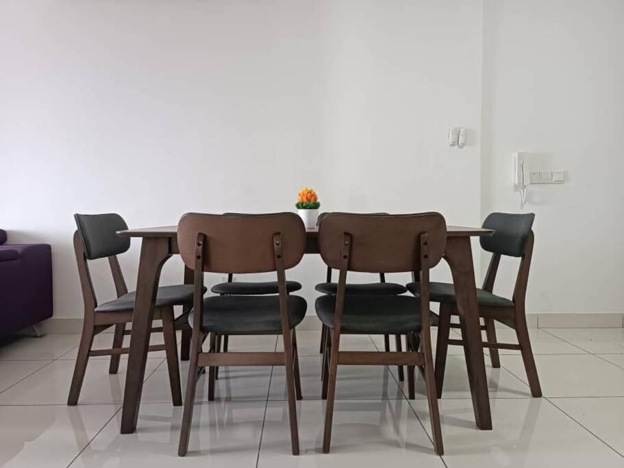 One Tebrau By Antlerzone Apartamento Johor Bahru Exterior foto